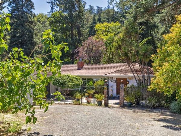 8975 Golf Links Rd, Oakland, CA 94605