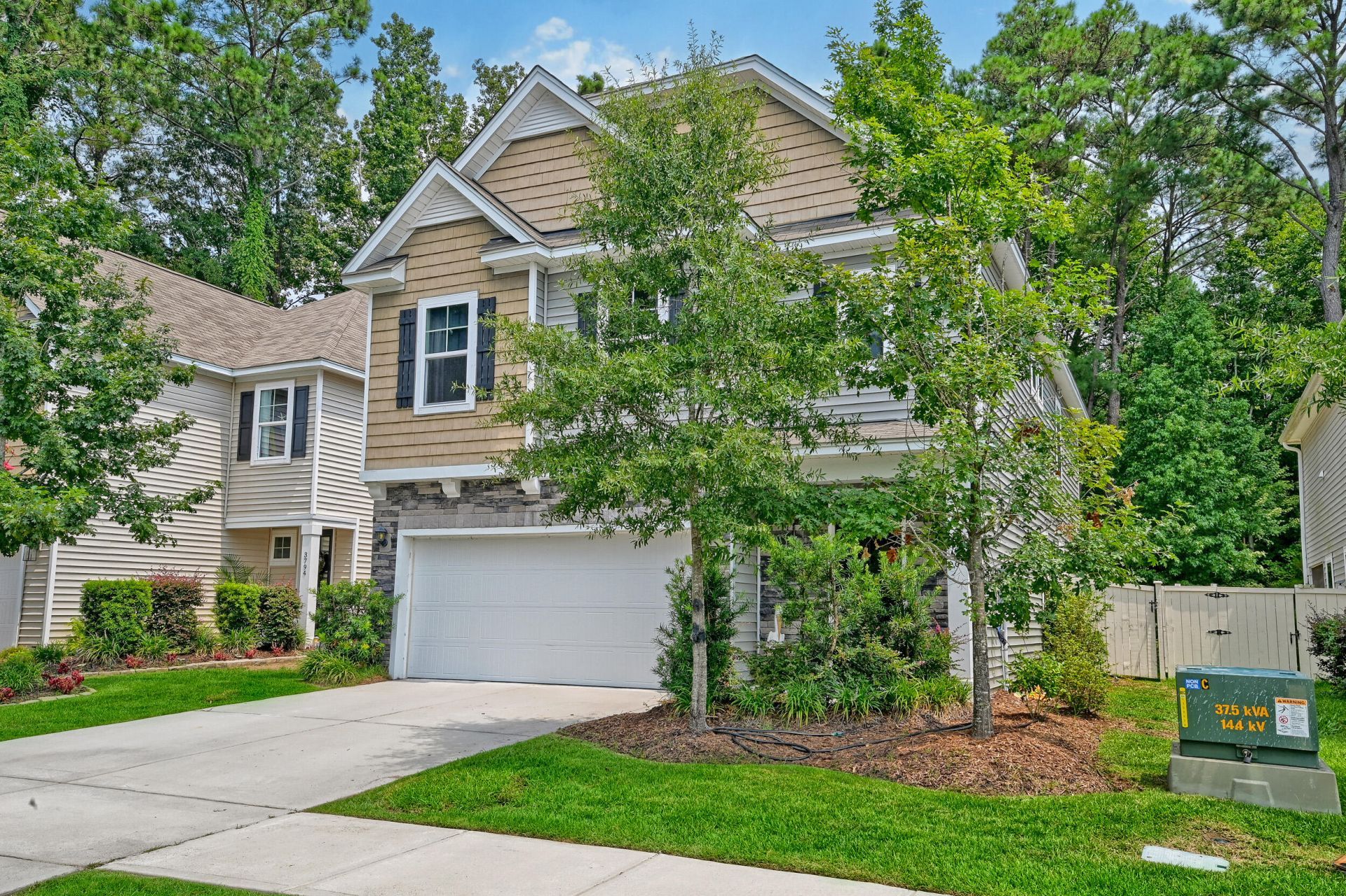 3798 Sawmill Court Photo 45