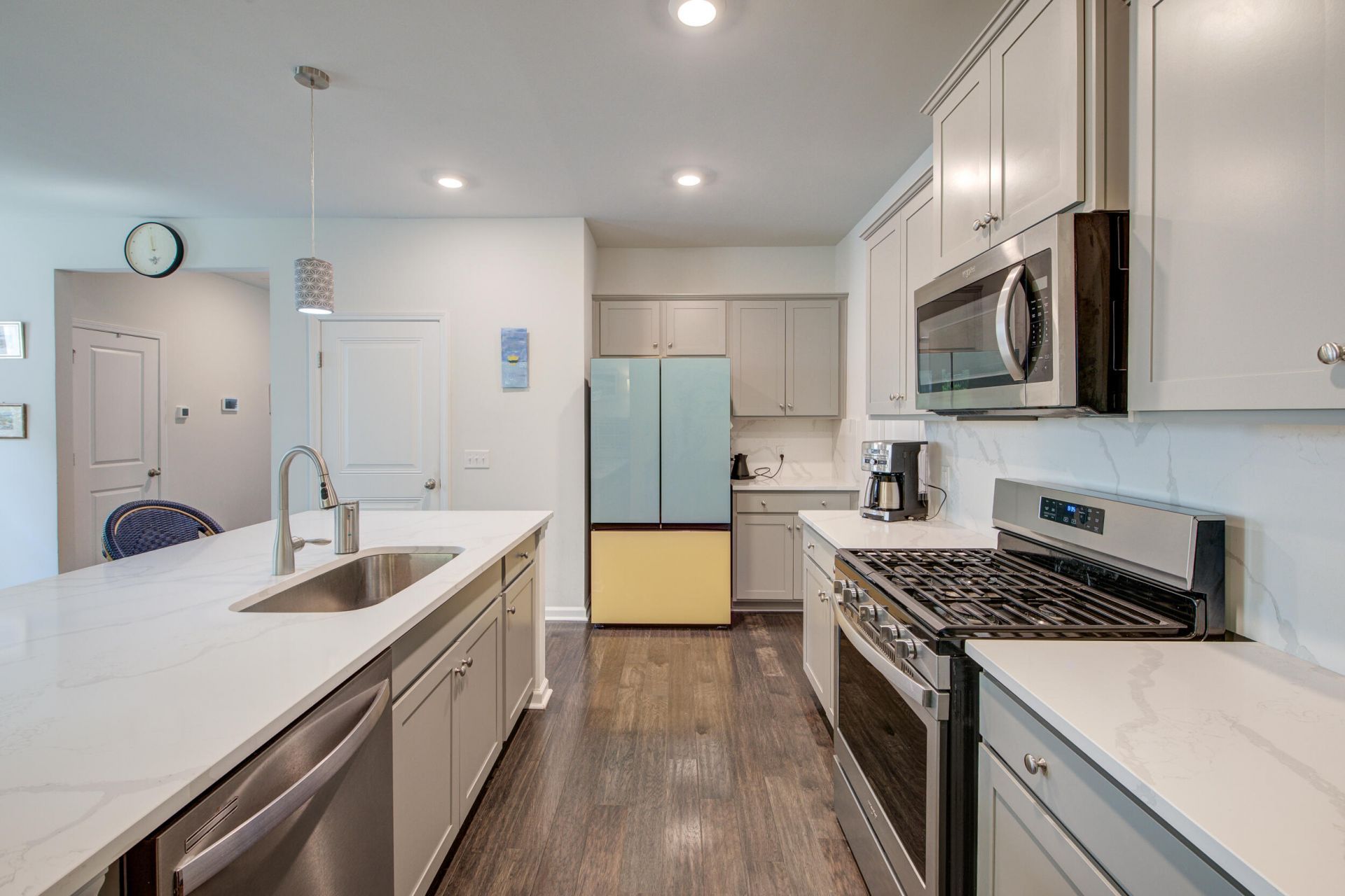 3798 Sawmill Court Photo 8