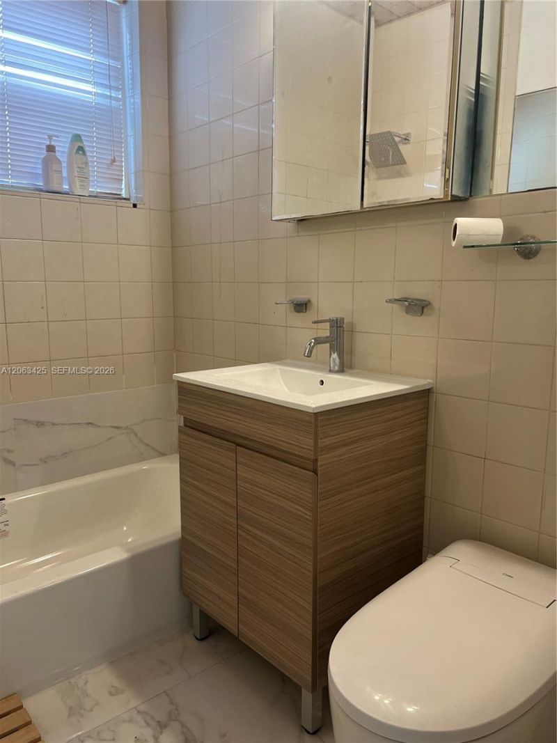 9350 E Bay Harbor Dr, Unit 6, Bay Harbor Islands, FL 33154 Photo
