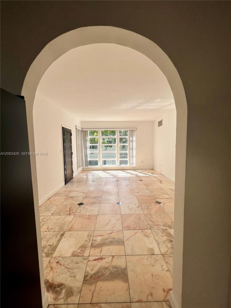 9350 E Bay Harbor Dr, Unit 6, Bay Harbor Islands, FL 33154 Photo