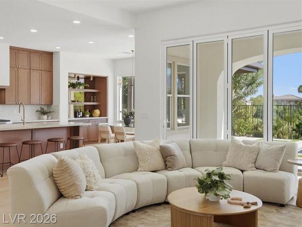 3074 Soft Horizon Way , Las Vegas, NV 89135