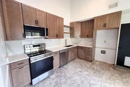 218 Persimmon Circle photo 4