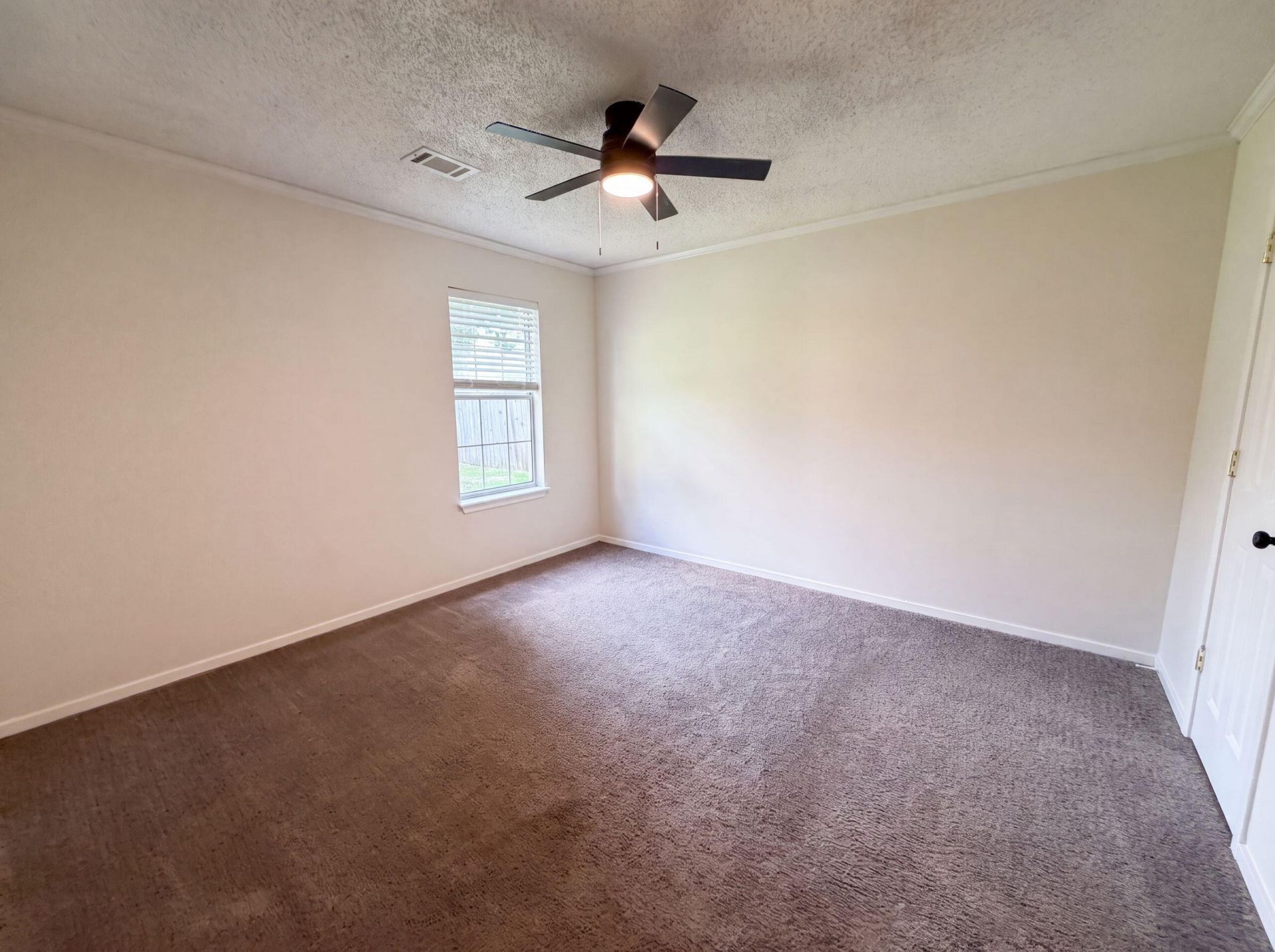218 Persimmon Circle Photo 4