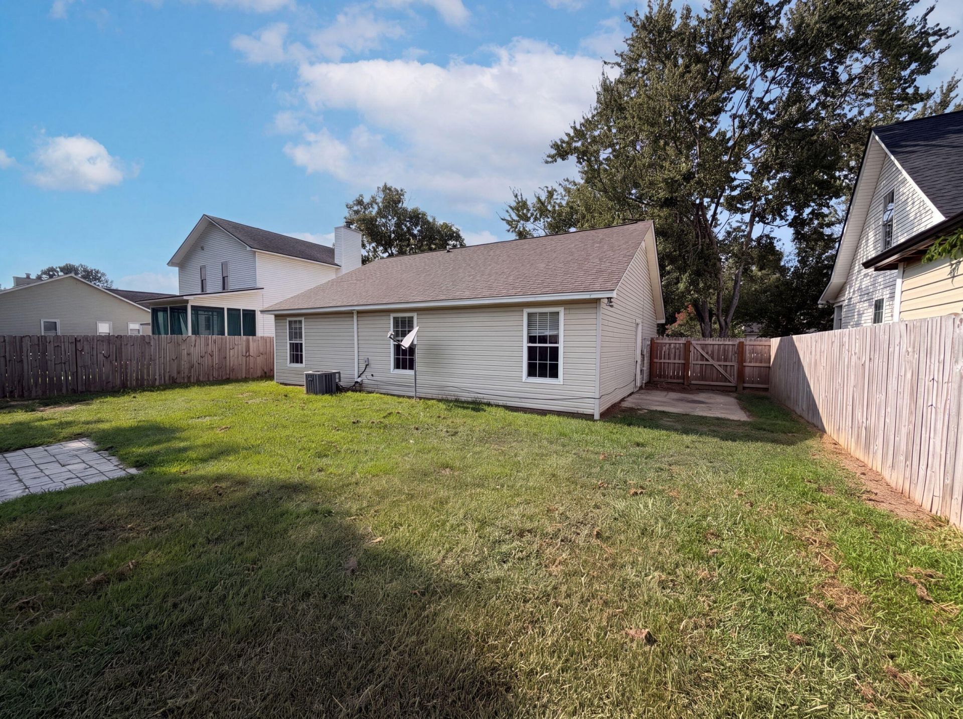 218 Persimmon Circle Photo 5