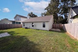 218 Persimmon Circle photo 4