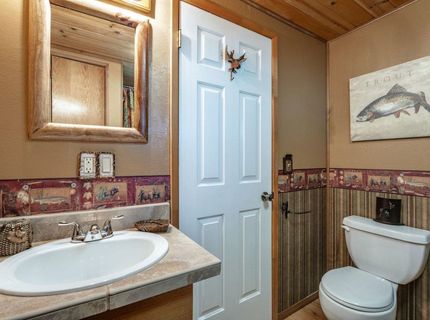 13245 Hansel Avenue, Truckee, CA 96161 Photo