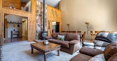 13245 Hansel Avenue, Truckee, CA 96161 Photo