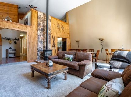 13245 Hansel Avenue, Truckee, CA 96161 Photo