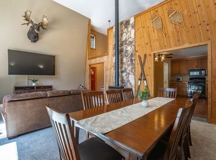 13245 Hansel Avenue, Truckee, CA 96161 Photo