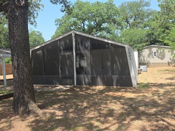 1301 Pelican Circle, Pelican Bay, TX 76020