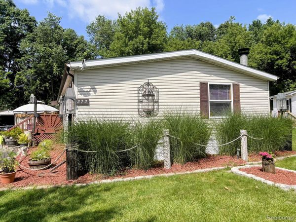 2500 Mann Road, Unit 272, Clarkston, Mi 48346