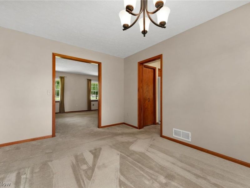 33640 Brokaw Road, Columbia Station, OH 44028 Photo 13