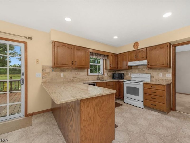 33640 Brokaw Road, Columbia Station, OH 44028 Photo 17