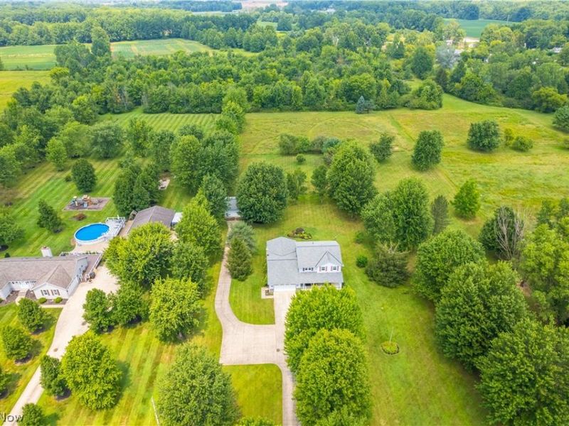 33640 Brokaw Road, Columbia Station, OH 44028 Photo 3