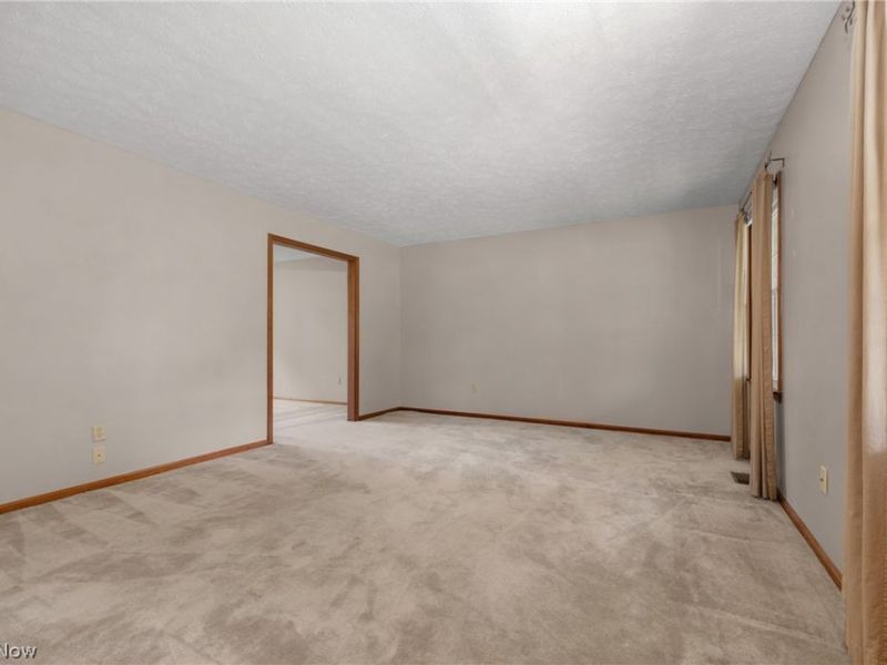 33640 Brokaw Road, Columbia Station, OH 44028 Photo 7