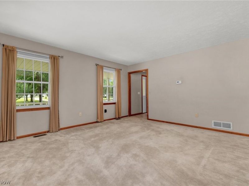 33640 Brokaw Road, Columbia Station, OH 44028 Photo 9