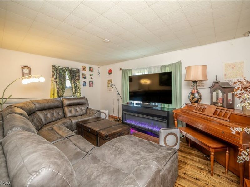 1263 Depot Phalanx Street, Southington, OH 44470 Photo 6