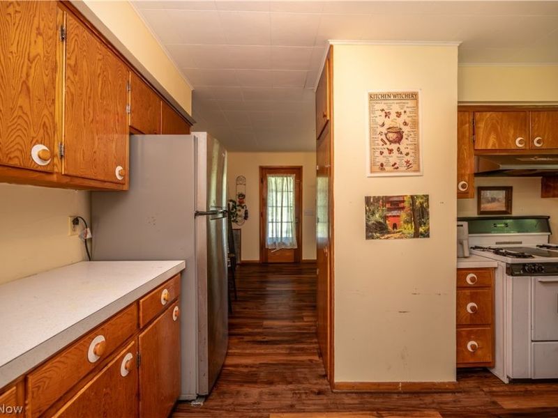 1263 Depot Phalanx Street, Southington, OH 44470 Photo 9