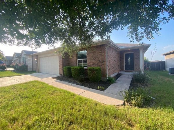 107 Lavaca LOOP, Hutto, TX 78634