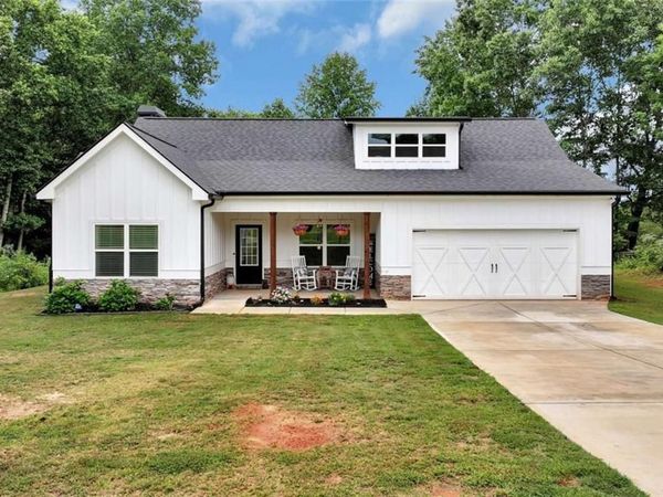 515 Forest Lake Road , Pendergrass, GA 30567