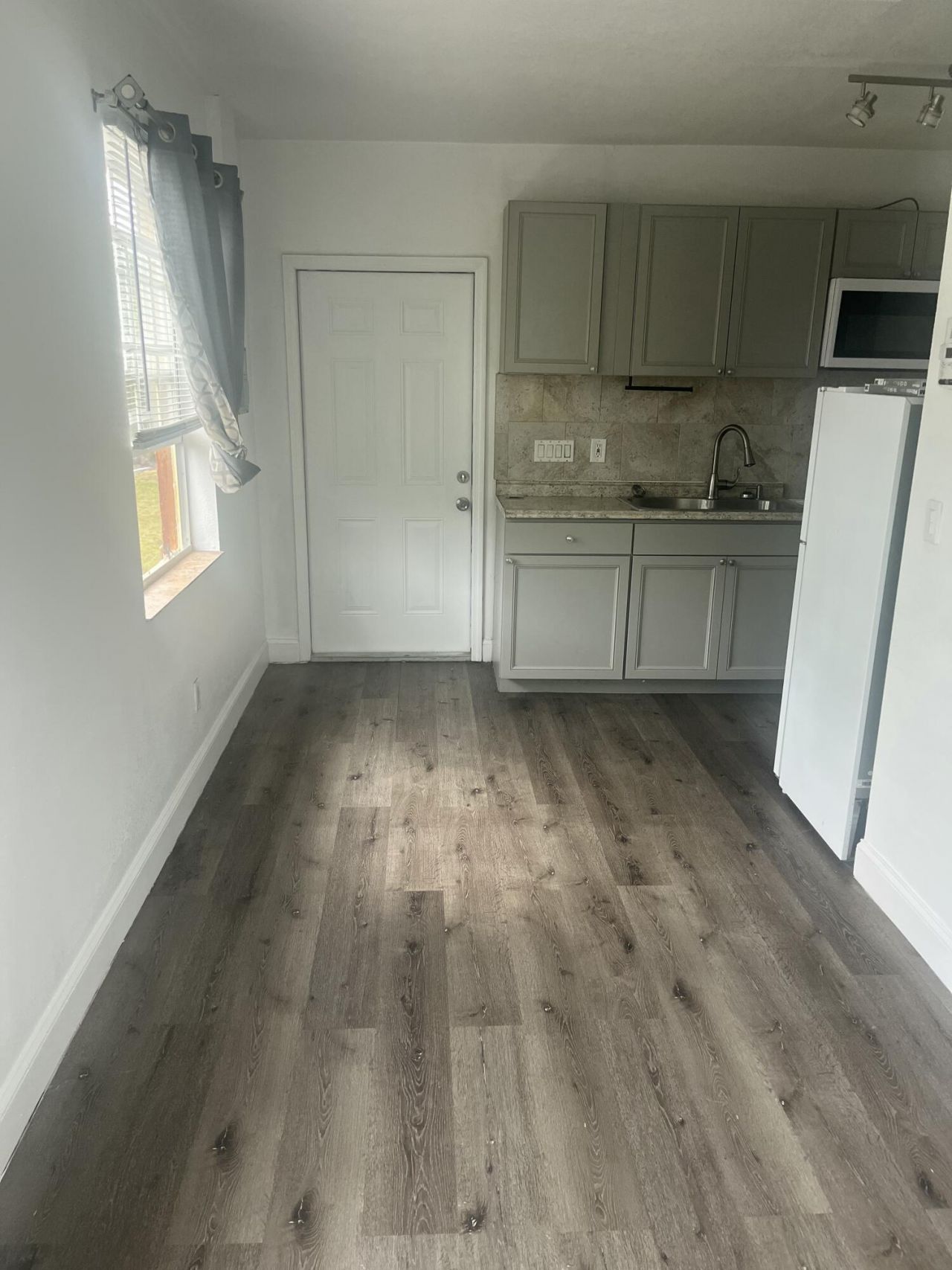 1462 40th Street, Unit Back, West Palm Beach, FL 33407 Photo