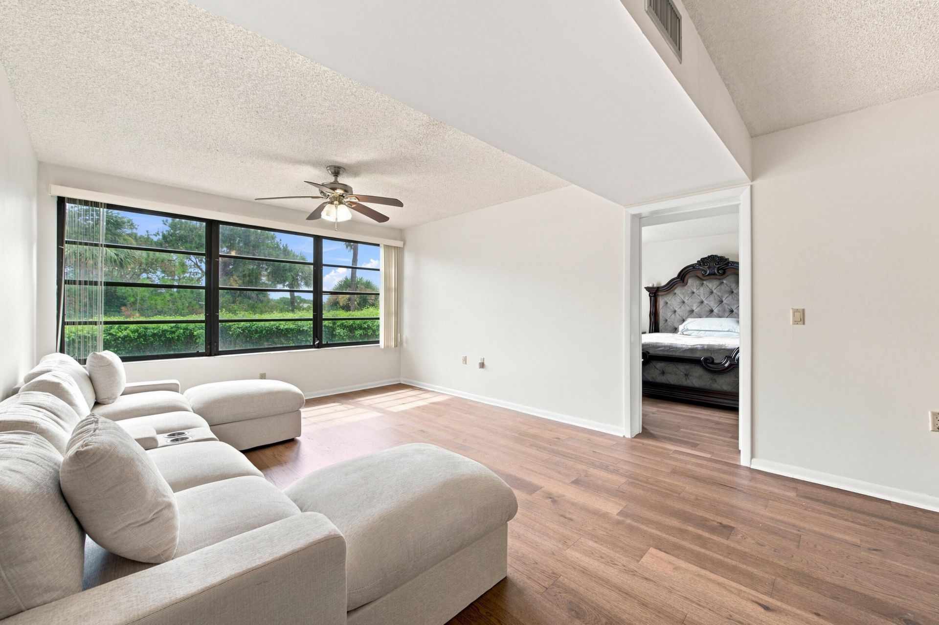 3515 Village Boulevard, Unit 206, West Palm Beach, FL 33409 Photo
