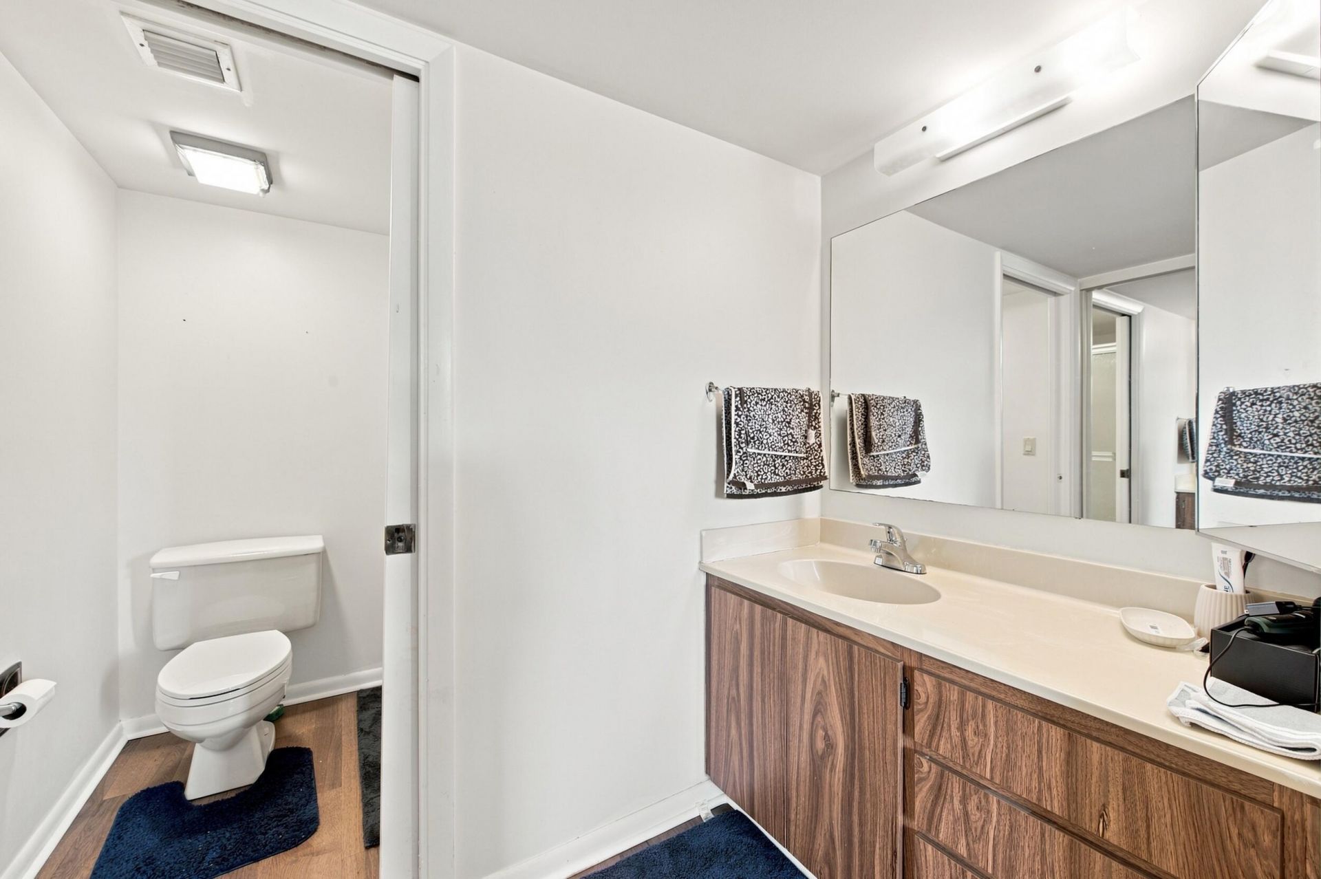 3515 Village Boulevard, Unit 206, West Palm Beach, FL 33409 Photo