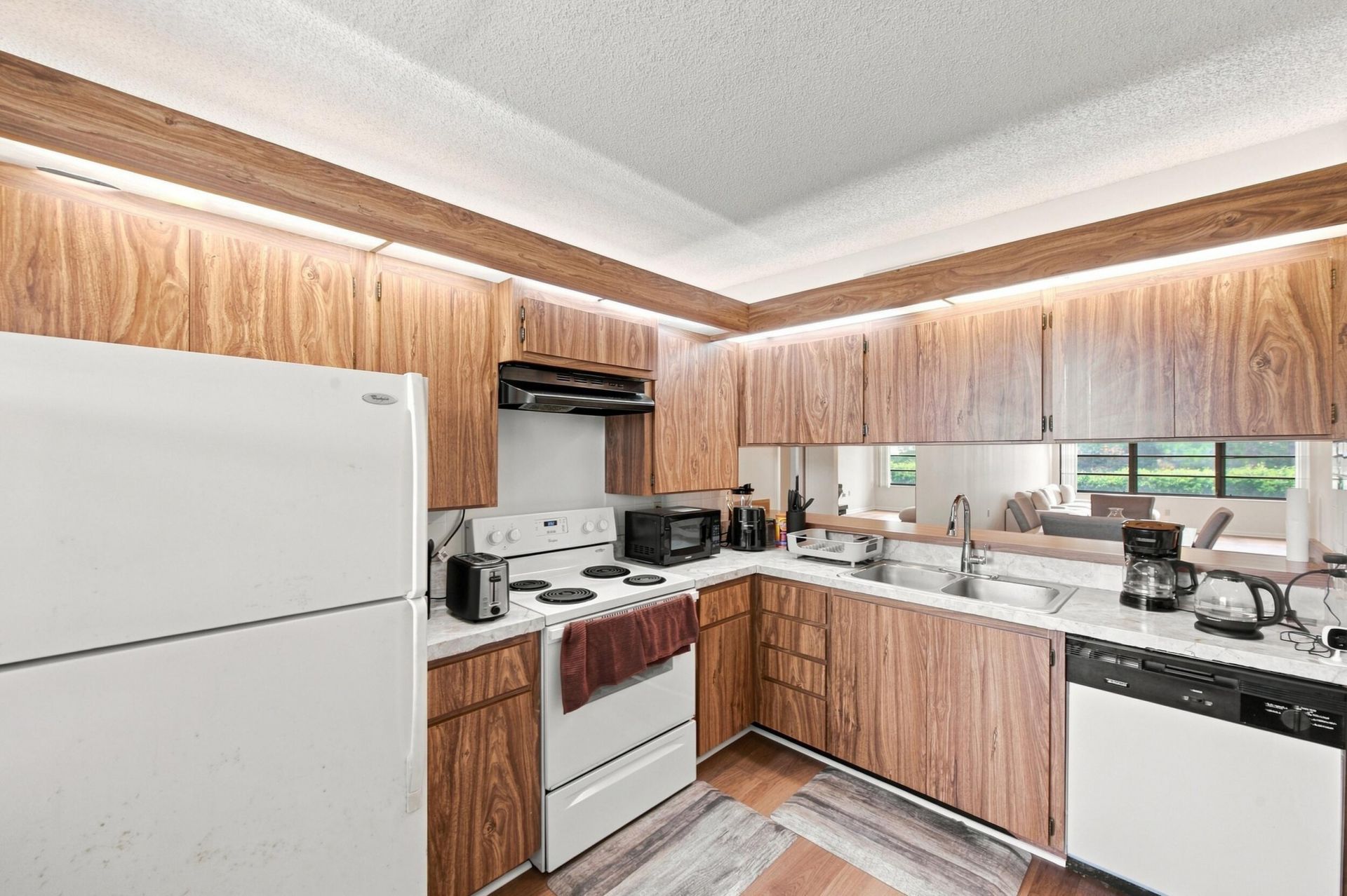 3515 Village Boulevard, Unit 206, West Palm Beach, FL 33409 Photo