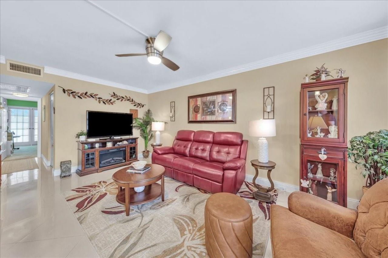 2047 Wolverton C, Boca Raton, FL 33434 Photo