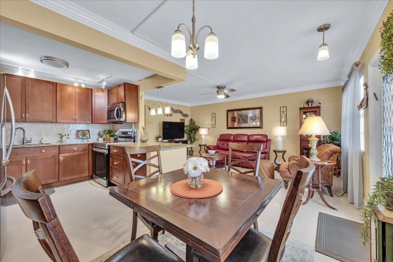 2047 Wolverton C, Boca Raton, FL 33434 Photo