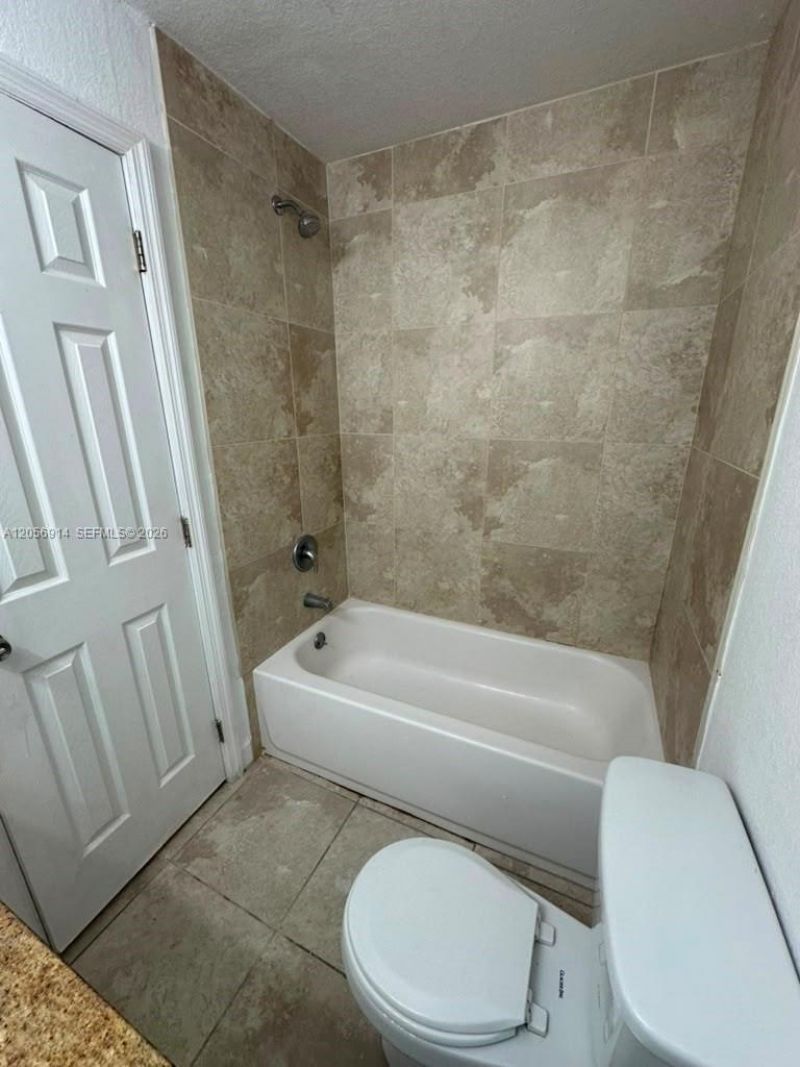 3330 N Pinewalk Dr N, Unit 1611, Margate, FL 33063 Photo