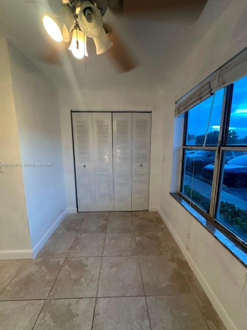 3330 N Pinewalk Dr N, Unit 1611, Margate, FL 33063 Photo