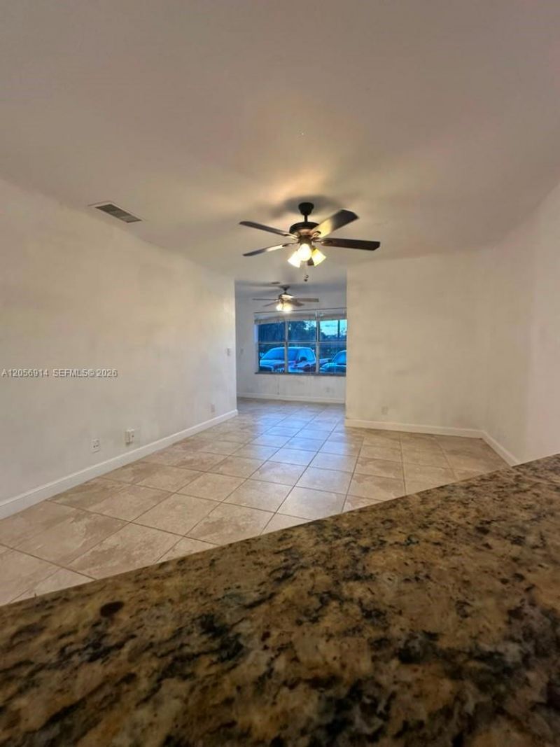3330 N Pinewalk Dr N, Unit 1611, Margate, FL 33063 Photo