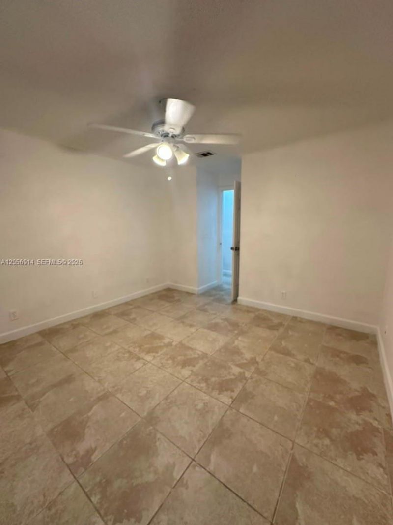 3330 N Pinewalk Dr N, Unit 1611, Margate, FL 33063 Photo