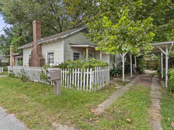 7 Broadmoor Ln, Unit 2, Pensacola, FL 32507
