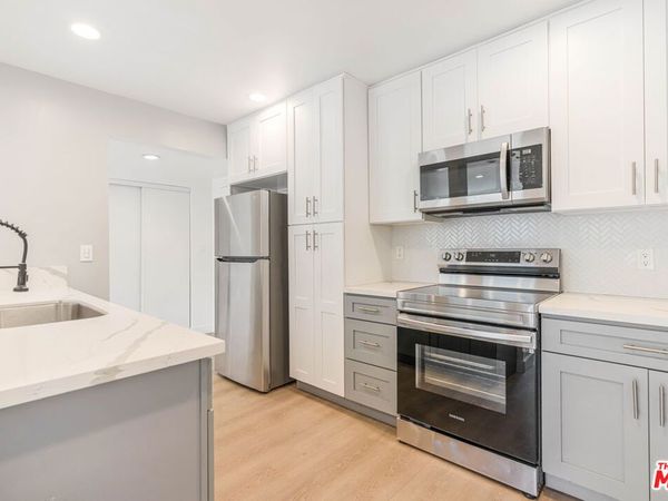 6275 Canterbury Drive, Unit 210, Culver City, CA 90230