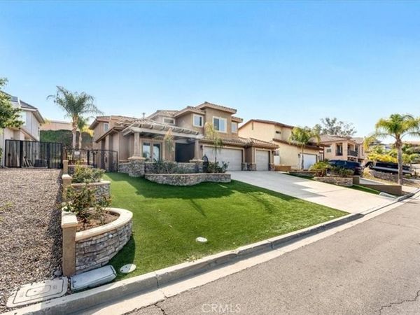 23889 Cruise Circle Drive, Canyon Lake, CA 92587