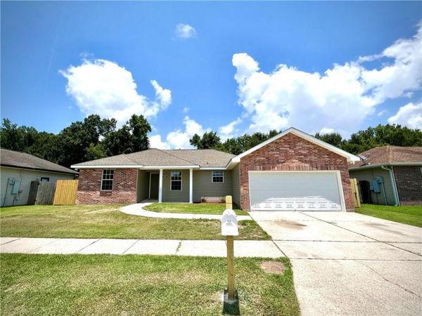 5854 ANDERSON Place , Marrero, LA 70072