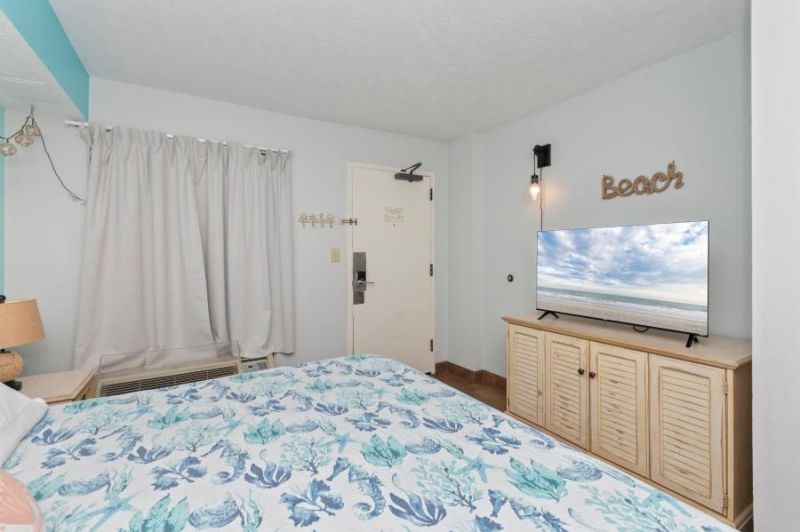 7200 N Ocean Blvd. Photo 16