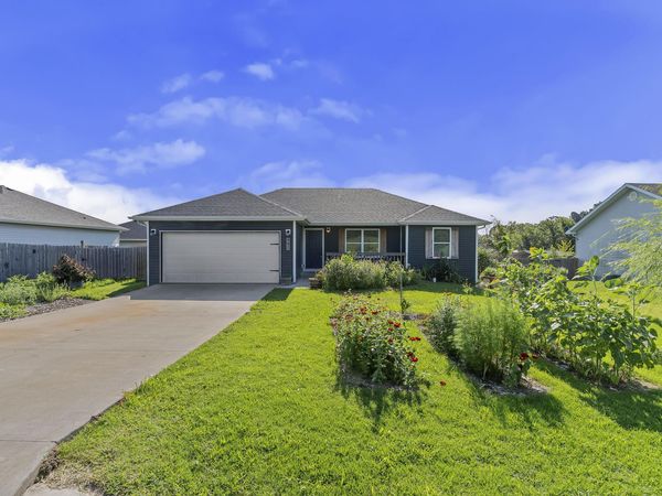 392 Pirate Lane, Pleasant Hope, MO 65725