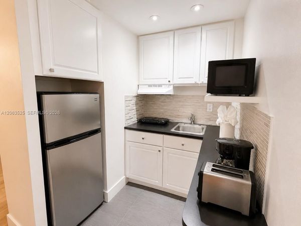 3025 Indian Creek Dr , Unit 203, Miami Beach, FL 33140