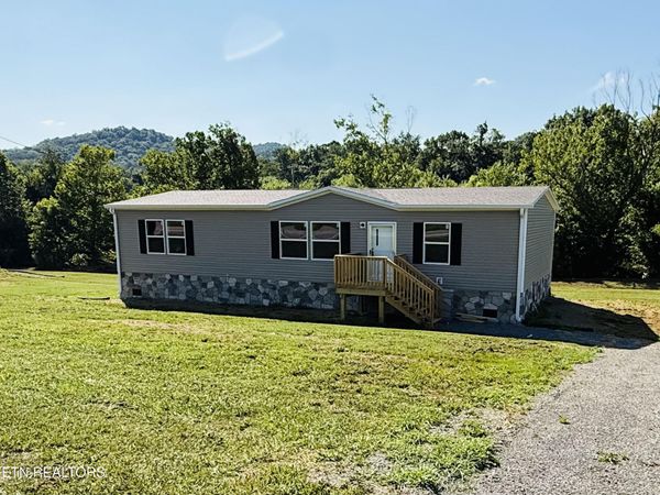 5370 Rutledge Pike, Rutledge, TN 37861