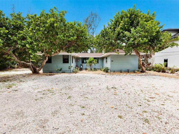 103 51ST STREET , HOLMES BEACH, FL 34217