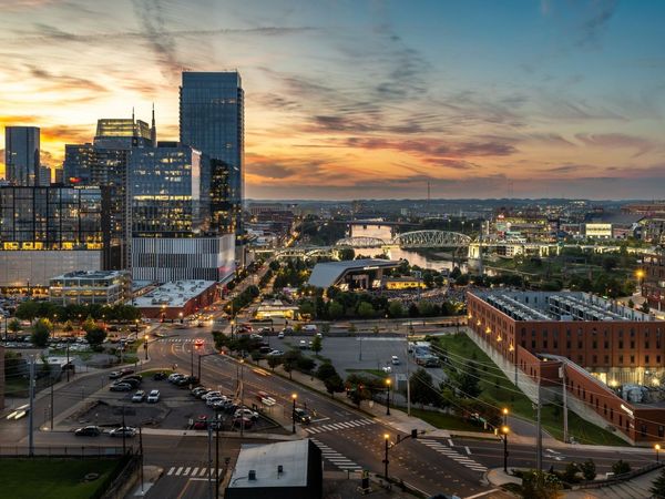 20 Rutledge St, Unit 411, Nashville, TN 37210