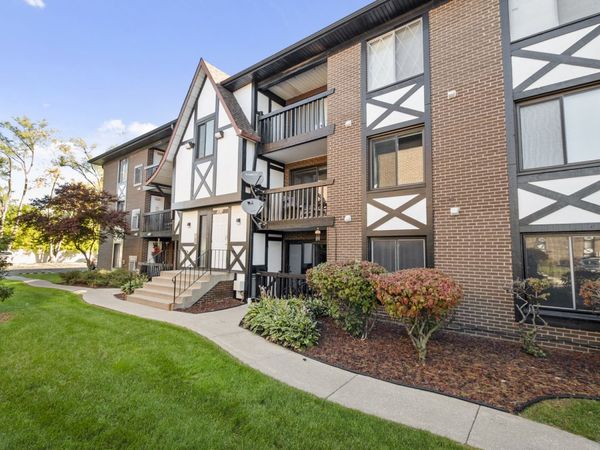 13616 Lamon Avenue , Unit 411, Crestwood, IL 60418