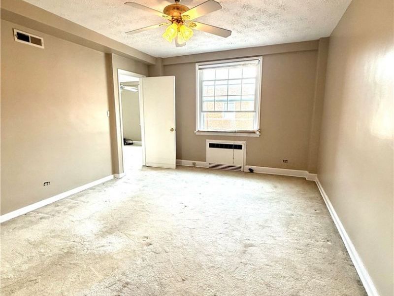 19015 Van Aken Boulevard, Shaker Heights, OH 44122 Photo 9