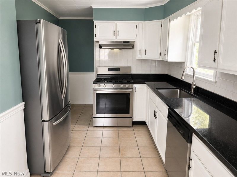 1150 Dayton Street, Akron, OH 44310 Photo 4