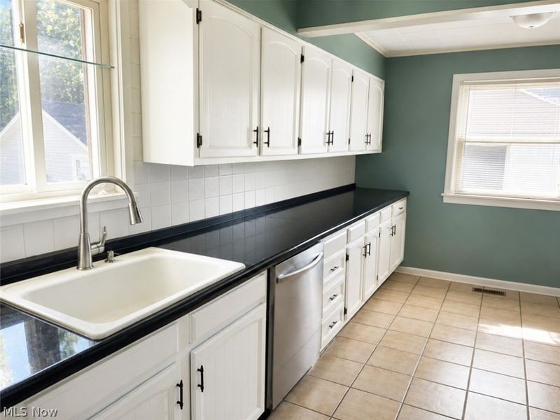 1150 Dayton Street, Akron, OH 44310 Photo 5