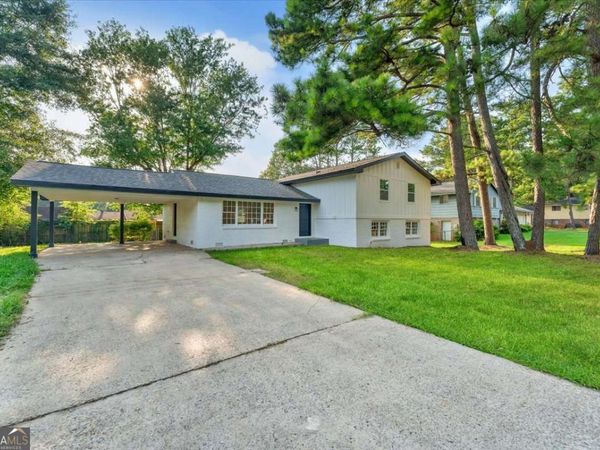 7697 Marabou Lane, Riverdale, GA 30274